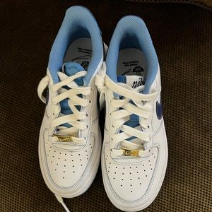 Women’s Nike - Size 3.5Y